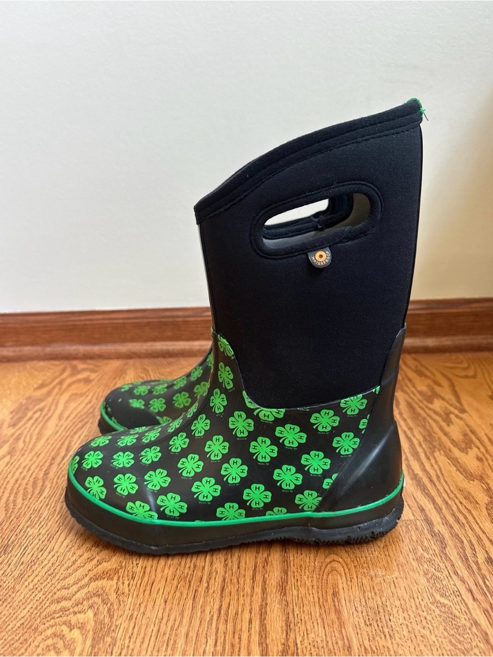 Bogs Classic Winter Boots Youth Size 4 4-H Clovers